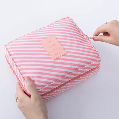 2019 New Cosmetic Bag Fashion Multi-function Oxford Travel Storage Makeup Bag Men Women Portable Waterproof Wash Bag 30